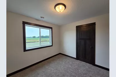 1088 Cullen Street, Saint Peter, MN 56082 - Photo 16