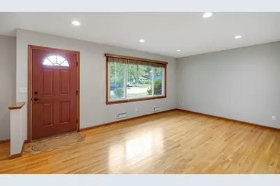 10307 Nicollet Avenue S, Bloomington, MN 55420 - Photo 6