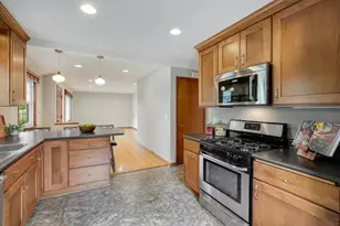 10307 Nicollet Ave S, Bloomington, MN 55420 - Photo 14
