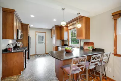 10307 Nicollet Avenue S, Bloomington, MN 55420 - Photo 12
