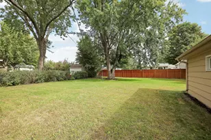 10307 Nicollet Ave S, Bloomington, MN 55420 - Photo 36