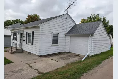 461 2nd Street NW, Wells, MN 56097 - Photo 2
