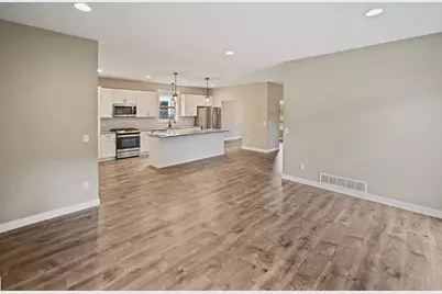 316 Prairie Way S, Bayport, MN 55003 - Photo 6