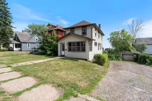 1110 E 10th St, Duluth, MN 55805 - Photo 1
