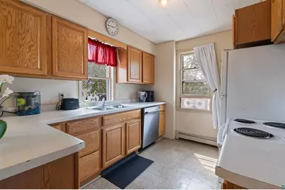 1110 E 10th Street, Duluth, MN 55805 - Photo 10