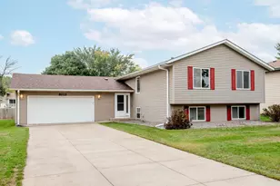 8112 Lad Pkwy, Brooklyn Park, MN 55443 - Photo 38