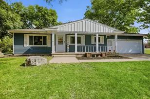 908 Brenda Lee Dr, Saint Cloud, MN 56303 - Photo 1