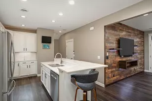 9629 Scott Ln N, Brooklyn Park, MN 55443 - Photo 4