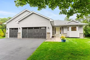 2486 Bridgewater Pl S, Cambridge, MN 55008 - Photo 2