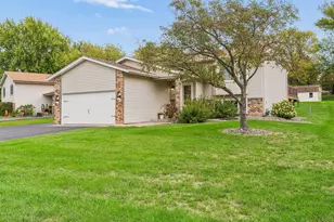 4712 Covington Ct, Eagan, MN 55122 - Photo 2