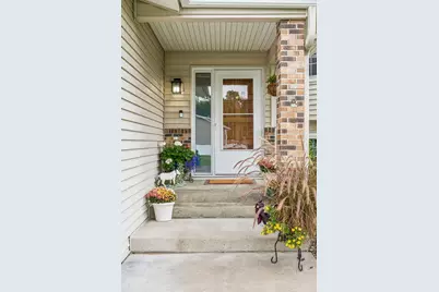4712 Covington Court, Eagan, MN 55122 - Photo 4