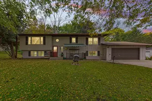 1428 11th Ave NE, Faribault, MN 55021 - Photo 4