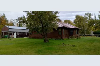 208 Pine Avenue NW, Bagley, MN 56621 - Photo 4