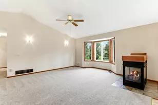 2646 Shadow Ln, Chaska, MN 55318 - Photo 8