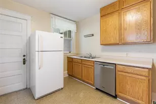 1415 E 4th St, Duluth, MN 55805 - Photo 22