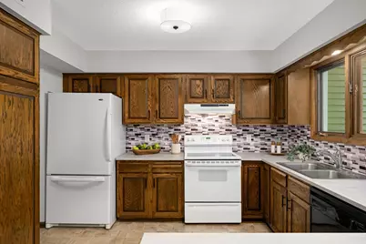 6775 W 192nd Avenue, Eden Prairie, MN 55346 - Photo 8