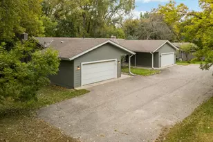 6775 W 192nd Ave, Eden Prairie, MN 55346 - Photo 2