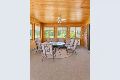 11 Park Street N, Fairfax, MN 55332 - Photo 10
