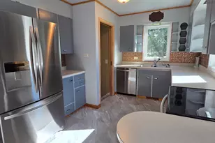 601 10th St, International Falls, MN 56649 - Photo 4