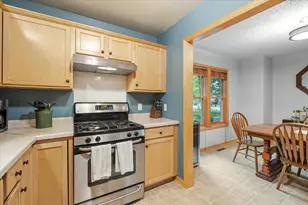 220 Baker St E, Saint Paul, MN 55107 - Photo 10