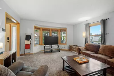 220 Baker Street E, Saint Paul, MN 55107 - Photo 6