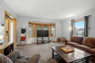 220 Baker St E, Saint Paul, MN 55107 - Photo 6