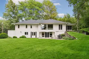 2312 Sheridan Hills Rd, Wayzata, MN 55391 - Photo 46