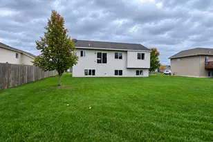 1010 Marion Street Southeast, Isanti, MN 55040 - Photo 12