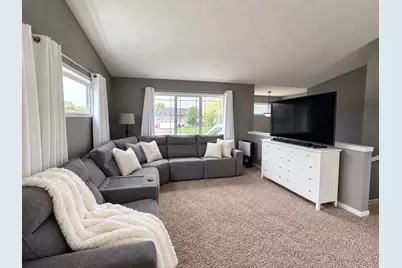 1010 Marion Street SE, Isanti, MN 55040 - Photo 2