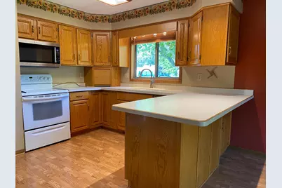 1760 48th Avenue NE, Willmar, MN 56201 - Photo 8