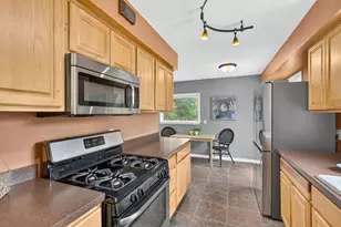 13905 Steven Rd, Burnsville, MN 55337 - Photo 12