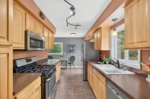 13905 Steven Rd, Burnsville, MN 55337 - Photo 6
