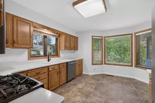 4867 Richard Ln, Eagan, MN 55122 - Photo 6