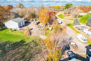 9225 Lake Blvd, Chisago City, MN 55013 - Photo 4