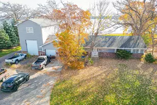 9225 Lake Blvd, Chisago City, MN 55013 - Photo 34