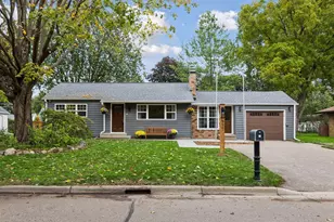 777 Cope Ave W, Roseville, MN 55113 - Photo 1