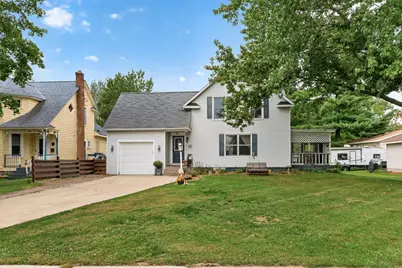 371 S Washington Avenue, New Richmond, WI 54017 - Photo 2