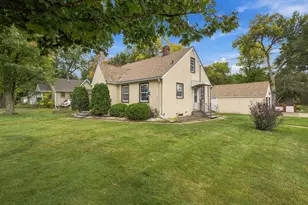 326 5th Ave NE, Cambridge, MN 55008 - Photo 2