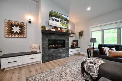 357 Valley Oaks Drive, Winona, MN 55987 - Photo 6
