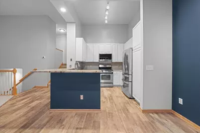 2226 Saint Johns Circle, Woodbury, MN 55129 - Photo 10
