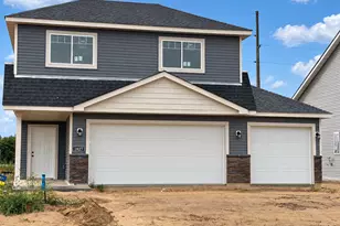 1827 Pierce St S, Cambridge, MN 55008 - Photo 1