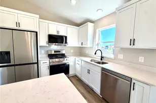 1827 Pierce St S, Cambridge, MN 55008 - Photo 6