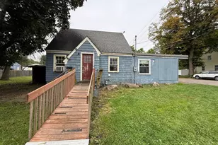 1302 St Joseph Ave, Albert Lea, MN 56007 - Photo 1
