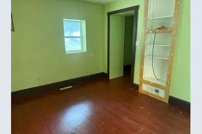 1302 Saint Joseph Avenue, Albert Lea, MN 56007 - Photo 10