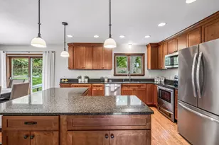 10800 Oak Knoll Terrace N, Minnetonka, MN 55305 - Photo 6