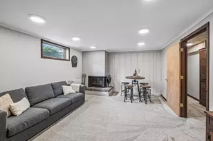 10800 Oak Knoll Terrace N, Minnetonka, MN 55305 - Photo 18