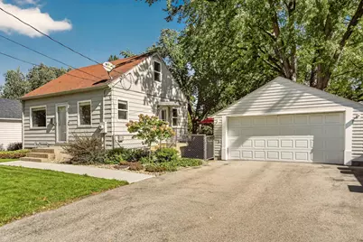 1112 5th Avenue NW, Rochester, MN 55901 - Photo 1