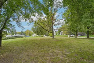 593 Century Ave N, Maplewood, MN 55119 - Photo 34