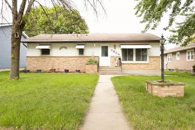 1604 N Franklin Street, New Ulm, MN 56073 - Photo 1