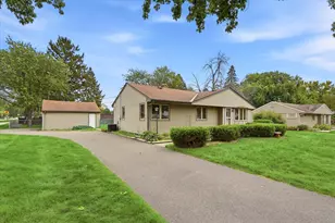 4070 Jay Ln, White Bear Lake, MN 55110 - Photo 2